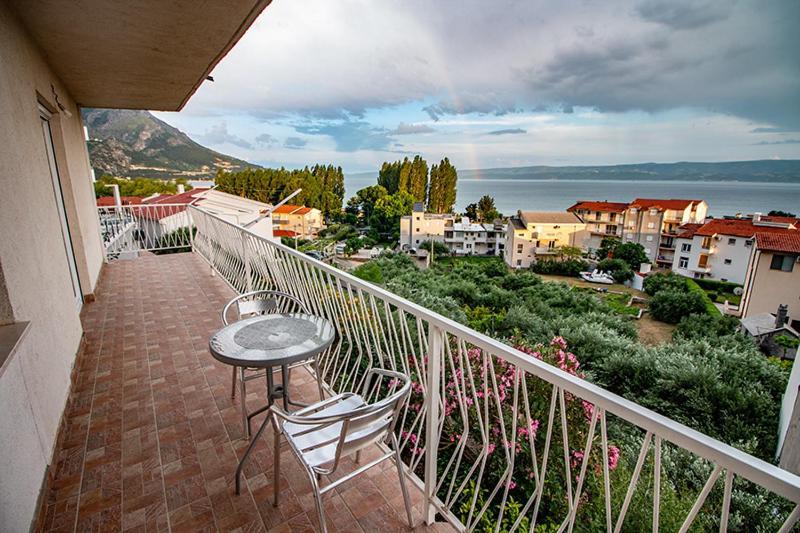 Apartment Zvjezdana Omiš Esterno foto